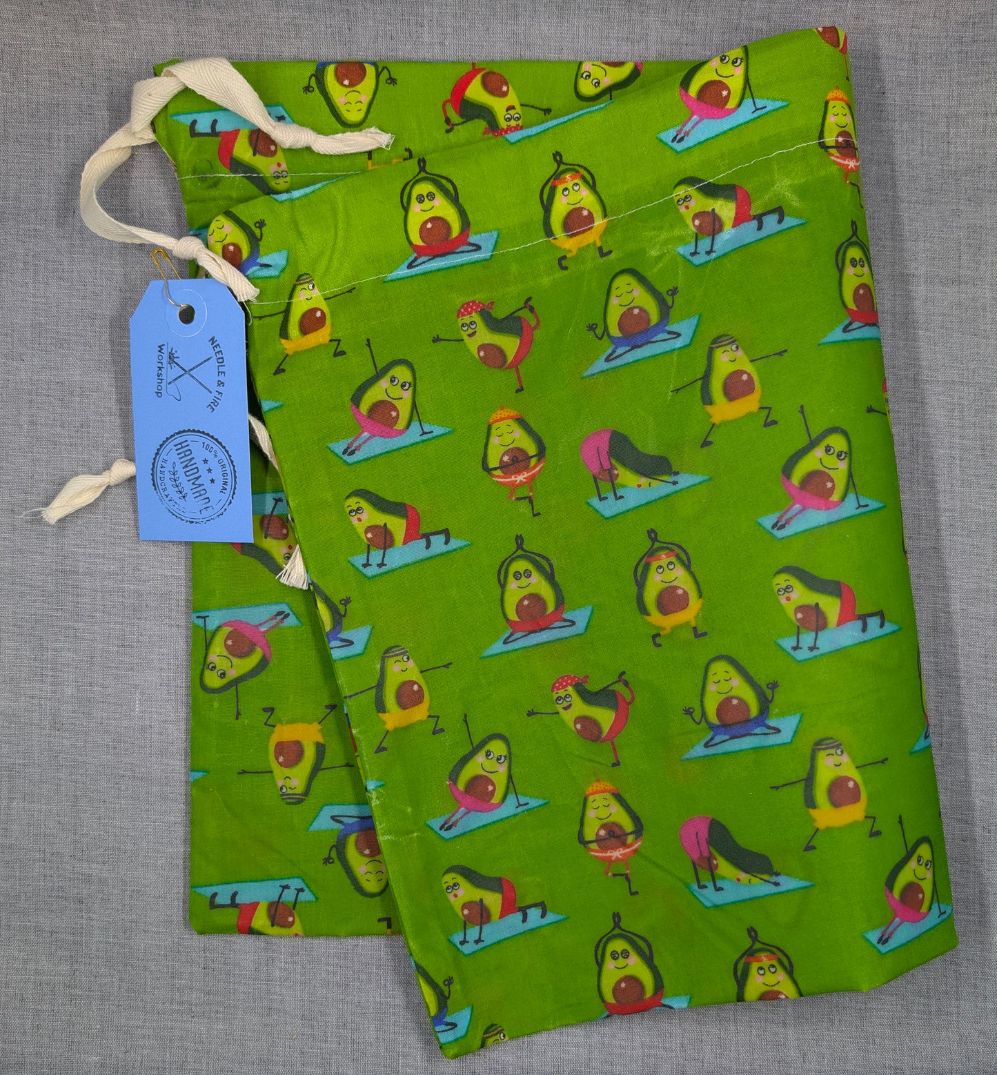 Reusable Waxed Bread Bag – Avocado Yoga – 17 x 11 in.