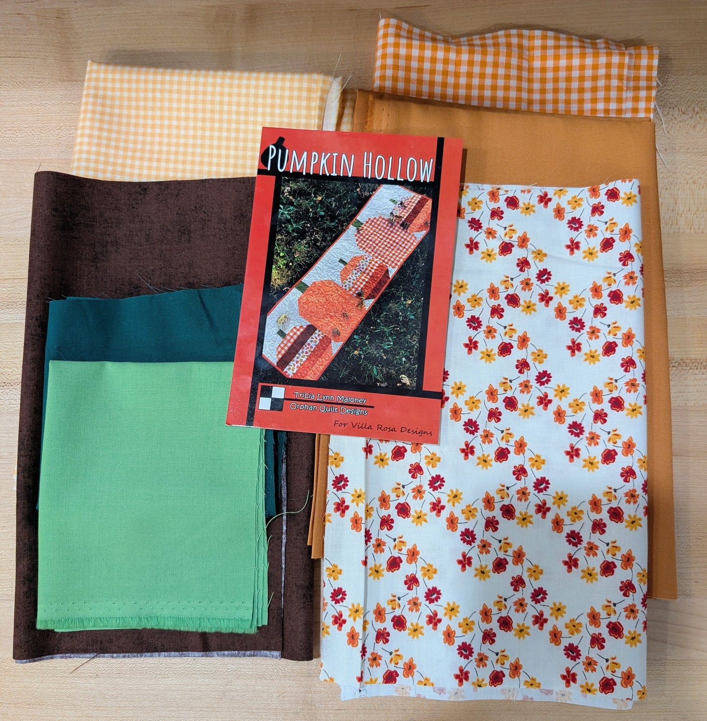 Pumpkin Hollow Table Runner Kit